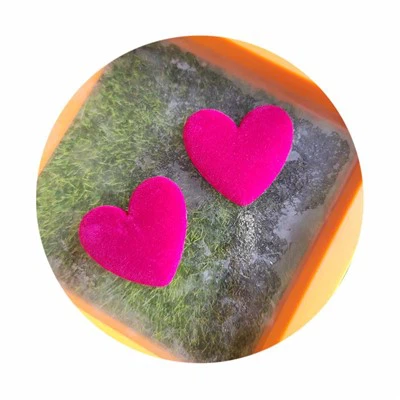 Duży czarny wisiorek w kształcie serca